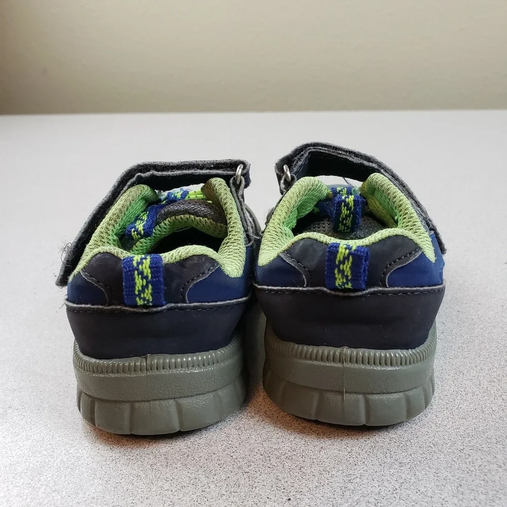OshKosh B'Gosh Unisex Kids Garci-B Multicolor Lace Up Low Top Sneaker Shoes Sz 6